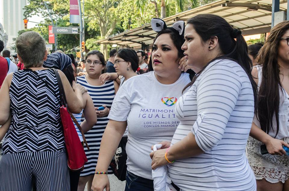 Orgullo LGBT Gay Ecuador Guayaquil 2015 - Asociación Silueta X (53)
