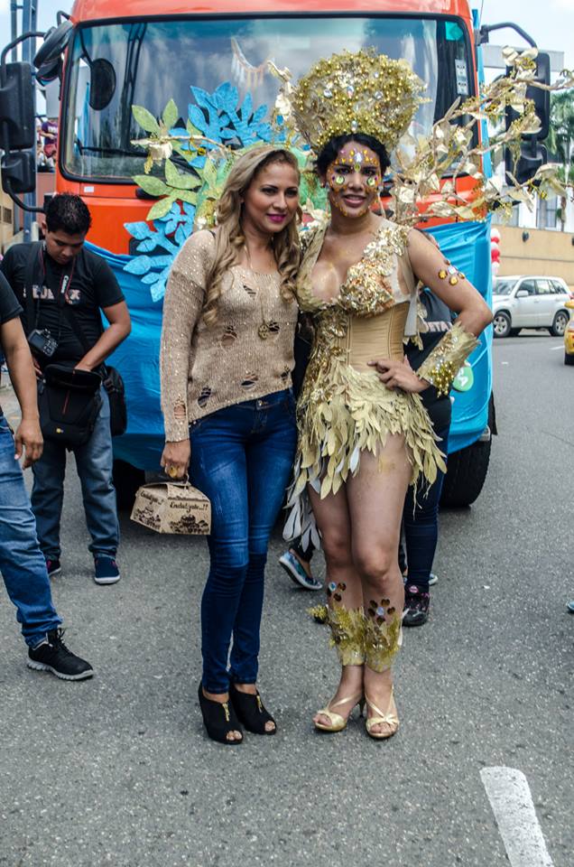 Orgullo LGBT Gay Ecuador Guayaquil 2015 - Asociación Silueta X con Diane Rodríguez DianeRodriguezz  (25)