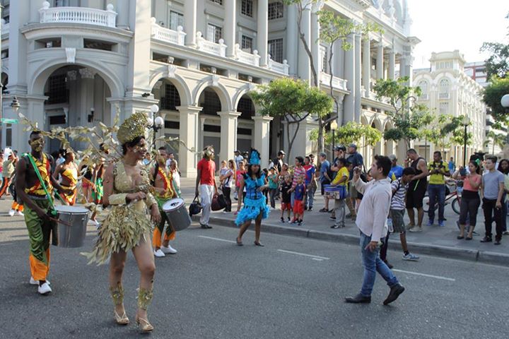 Orgullo LGBT Gay Ecuador Guayaquil 2015 - Asociación Silueta X con Diane Rodríguez DianeRodriguezz  (27)