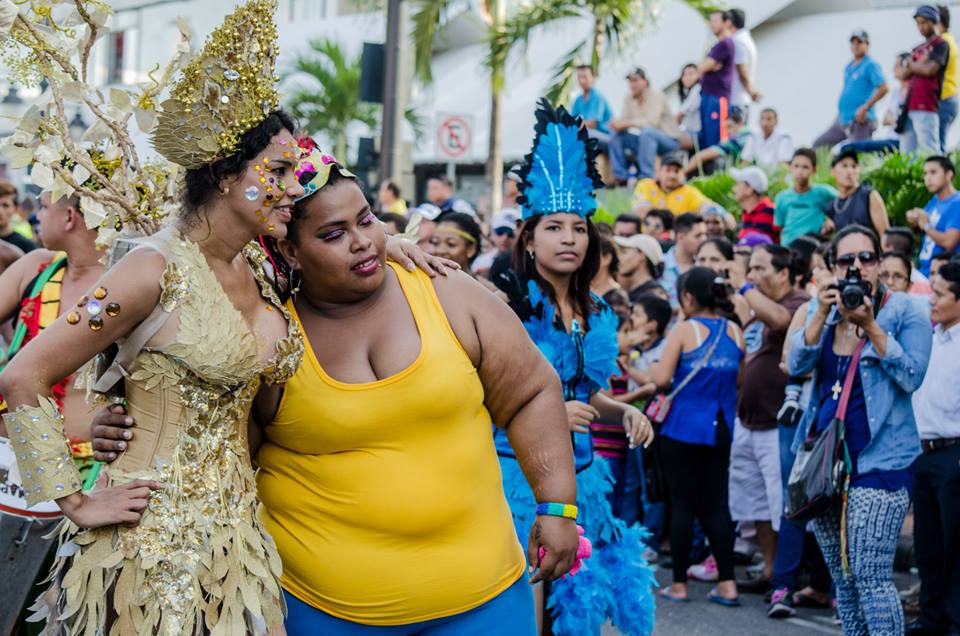 Orgullo LGBT Gay Ecuador Guayaquil 2015 - Asociación Silueta X con Diane Rodríguez DianeRodriguezz  (34)