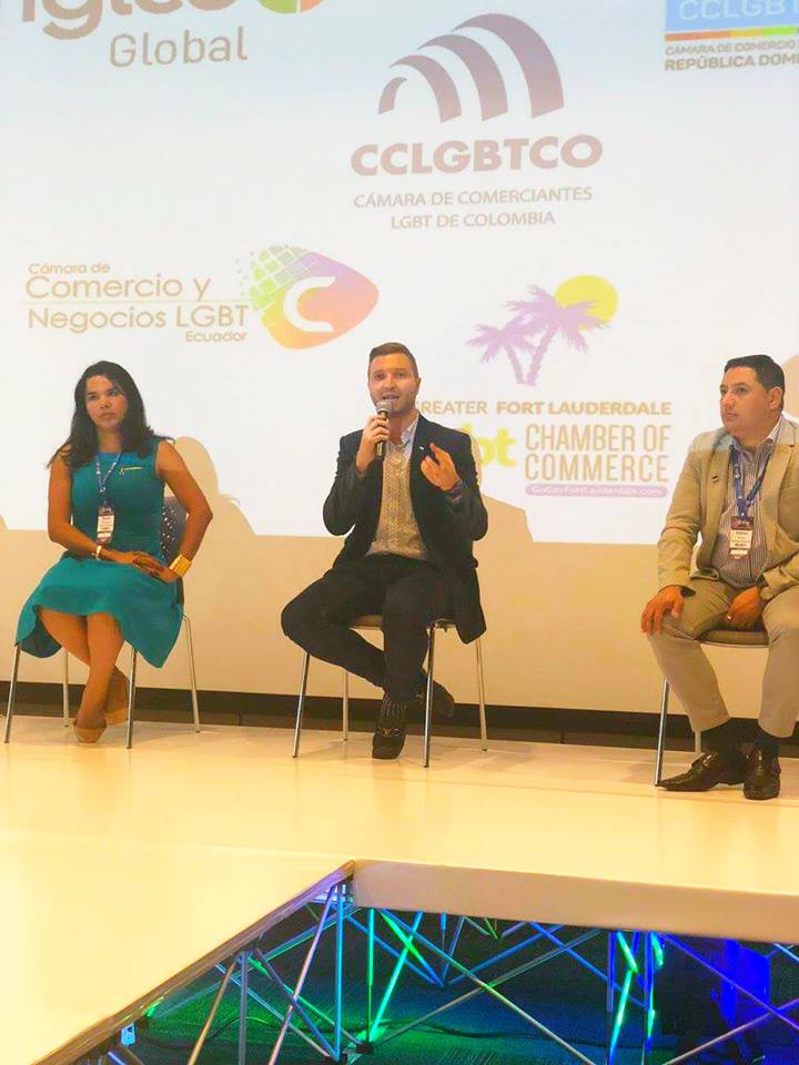 Inteligencia artificial y turismo en Ecuador: democratización, concentración y una agenda urgente para destinos y MIPYMES